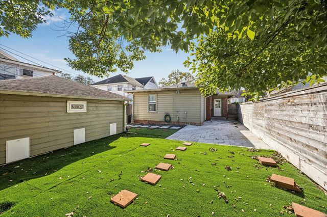 1624 Branard Street, Houston, TX 77006