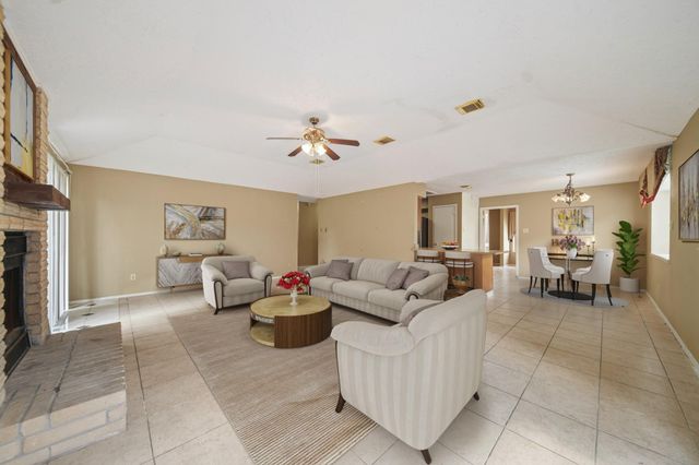 2314 Buttonhill Drive, Missouri City, TX 77489