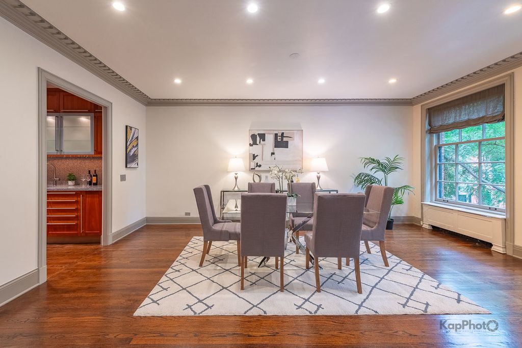 24 E Scott Street 2, Chicago, IL 60610 — photo 5