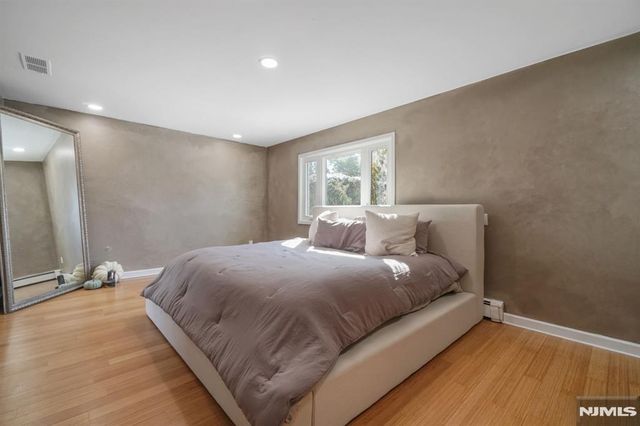 45 Center Street, Englewood Cliffs, NJ 07632