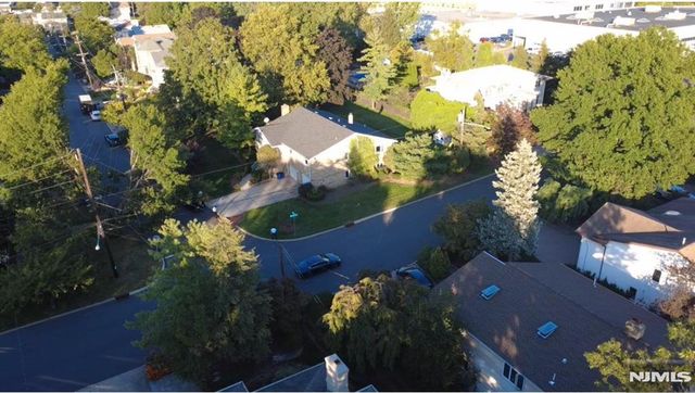 45 Center Street, Englewood Cliffs, NJ 07632