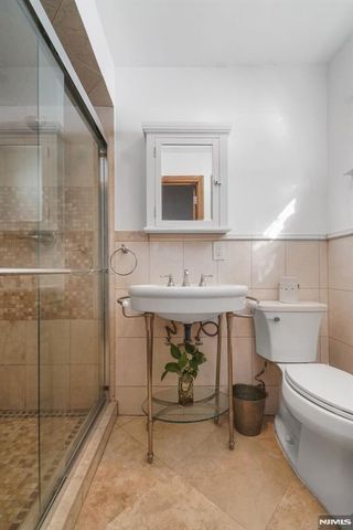 45 Center Street, Englewood Cliffs, NJ 07632