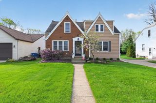 4075 Motorway Drive, Waterford Charter Township, MI 48328