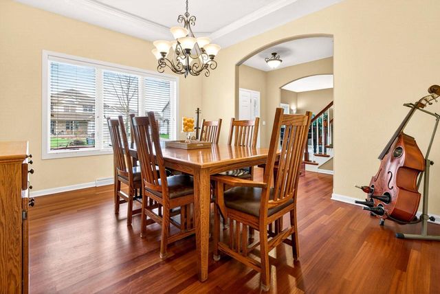 325 E STRATFORD LANE, Appleton, WI 54913