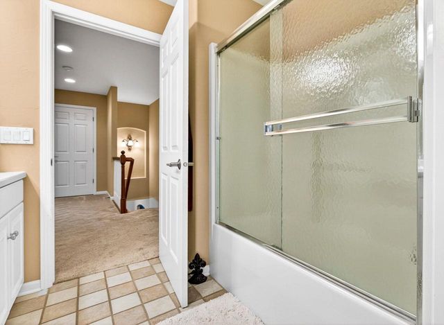 325 E STRATFORD LANE, Appleton, WI 54913