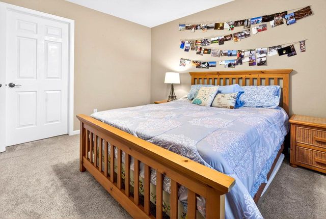 325 E STRATFORD LANE, Appleton, WI 54913
