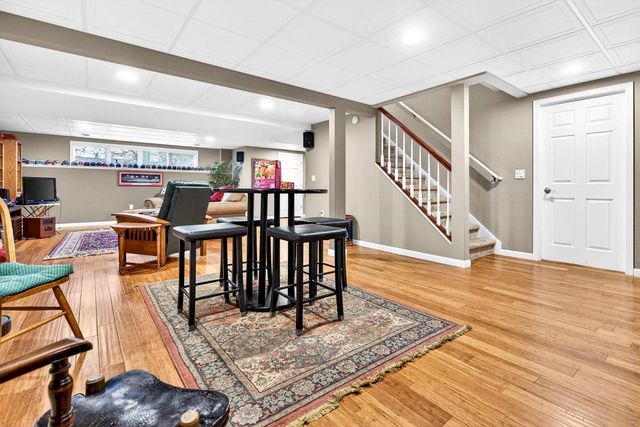 325 E STRATFORD LANE, Appleton, WI 54913
