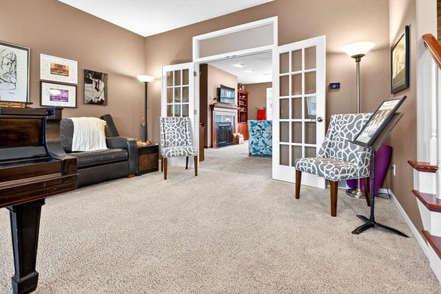 325 E STRATFORD LANE, Appleton, WI 54913