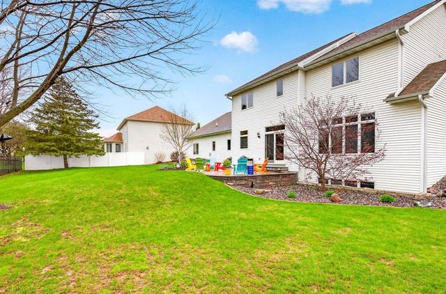 325 E STRATFORD LANE, Appleton, WI 54913