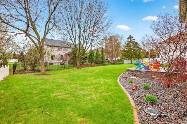 325 E STRATFORD LANE, Appleton, WI 54913