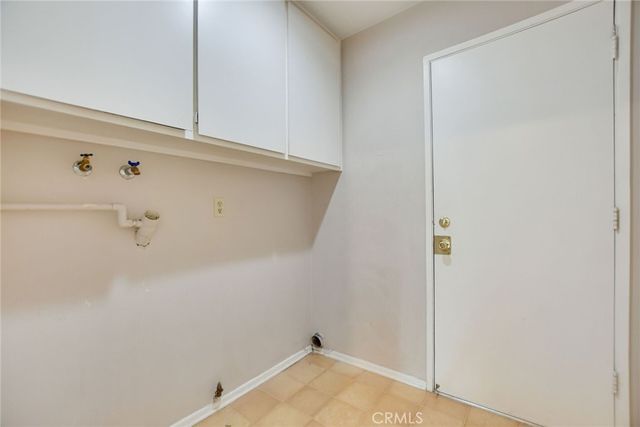 1010 W Orange, Santa Ana, CA 92706