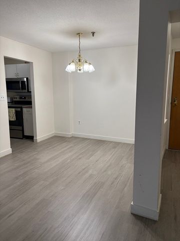 269 Cambridge Rd 602, Woburn, MA 01801