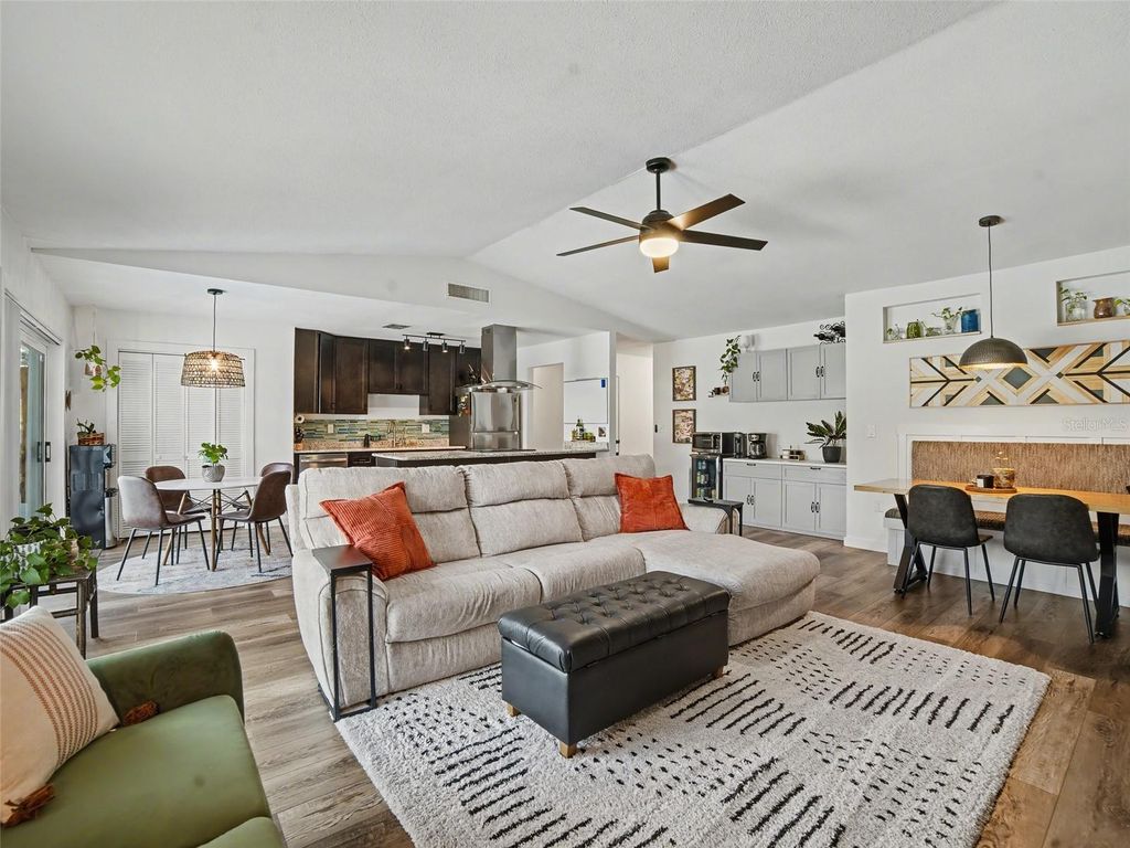 Image 13 of property listing at 4169 MALLARD DRIVE, Safety Harbor, FL 34695