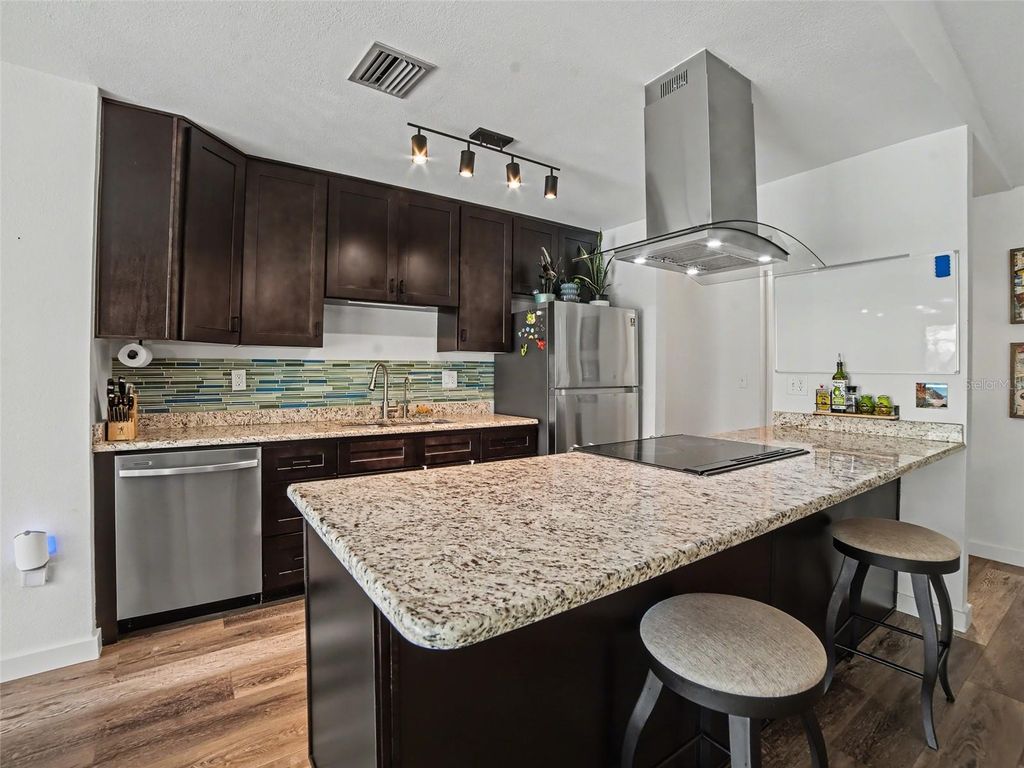 Image 7 of property listing at 4169 MALLARD DRIVE, Safety Harbor, FL 34695