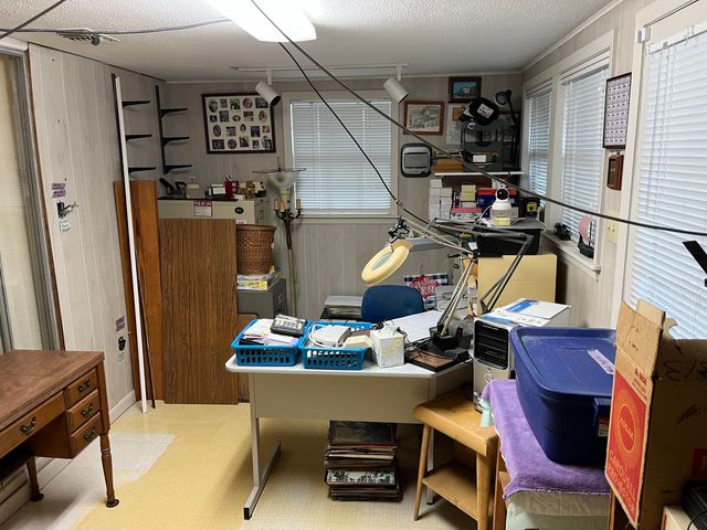 802 Dennis Ave, Leesville, LA 71446