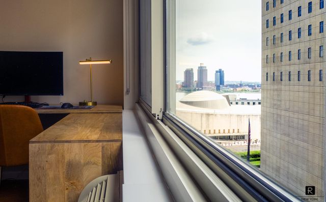 333 E 45th St Apt 12F, New York City, NY 10017