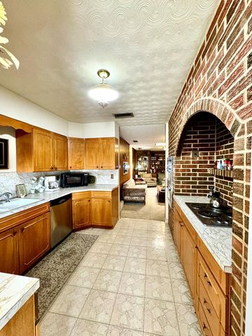 1200 NW 5th St, Andrews, TX 79714