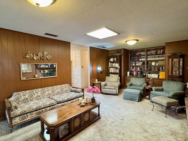 1200 NW 5th St, Andrews, TX 79714