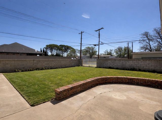 1200 NW 5th St, Andrews, TX 79714