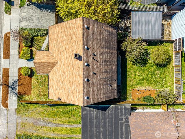 913 E McKinley Road, Tacoma, WA 98404