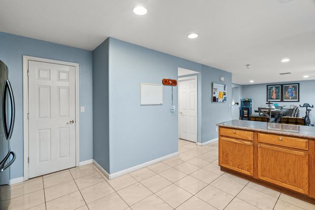 8608 Lott St, Stockton, CA 95212