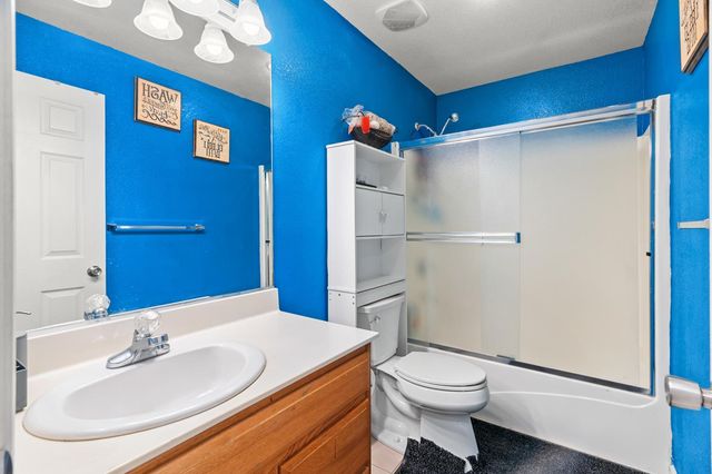 8608 Lott St, Stockton, CA 95212