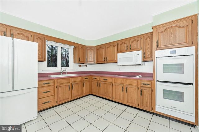 112 DUTROW RD, Westminster, MD 21157