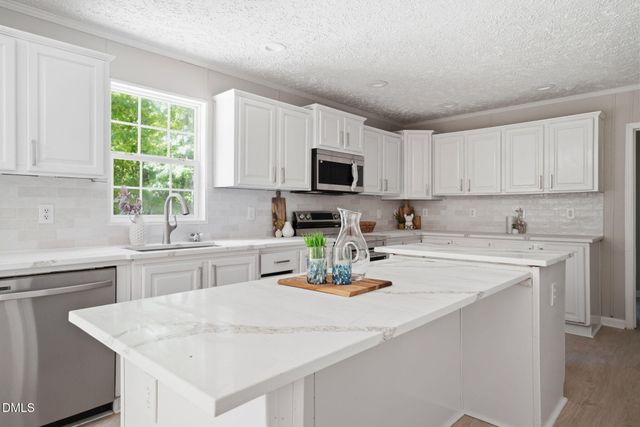 5249 Highpoint Drive, Nashville, NC 27856