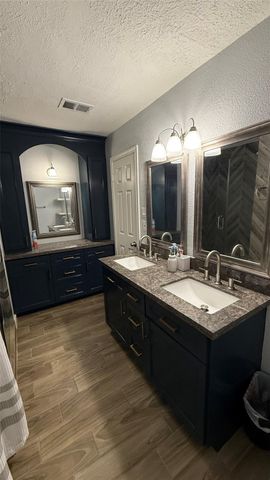 6018 Beaconridge Drive, Houston, TX 77053