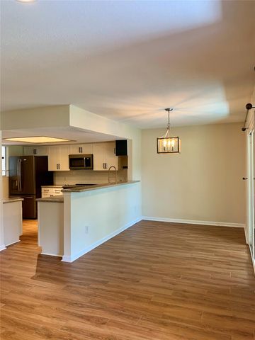 5005 Georgi Lane 14, Houston, TX 77092