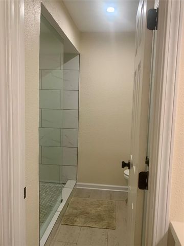 5005 Georgi Lane 14, Houston, TX 77092