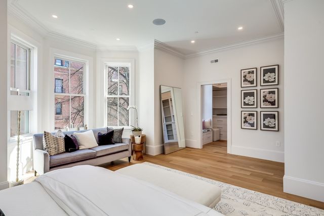 1 Fairfield St, Boston, MA 02116