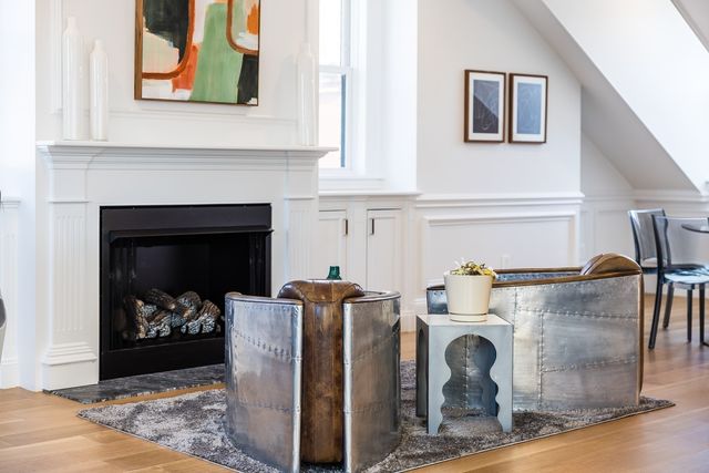 1 Fairfield St, Boston, MA 02116