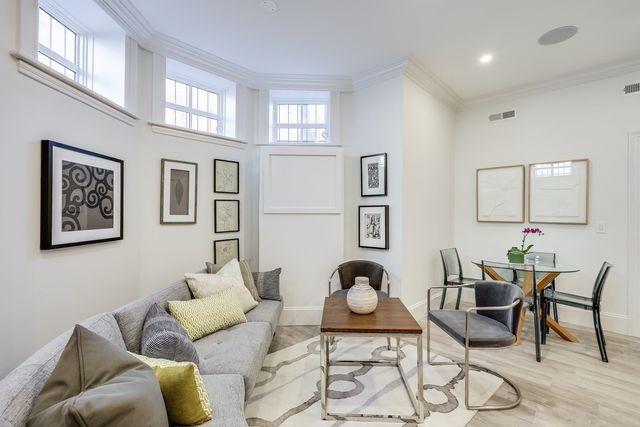 1 Fairfield St, Boston, MA 02116