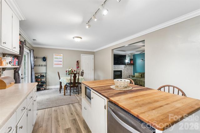 170 Scotts Creek Road, Statesville, NC 28625