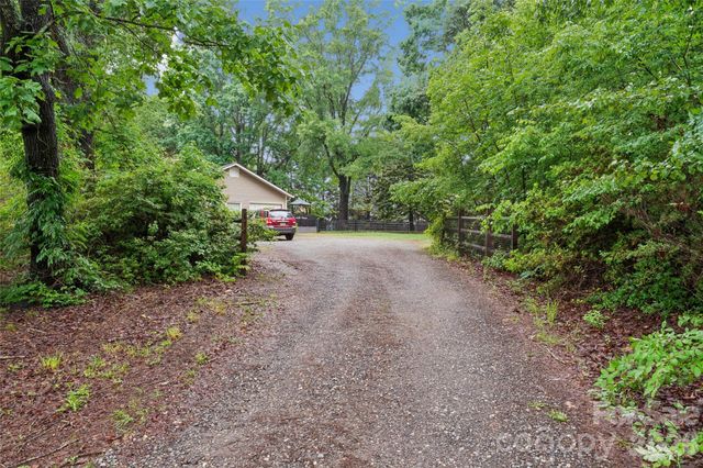 170 Scotts Creek Road, Statesville, NC 28625