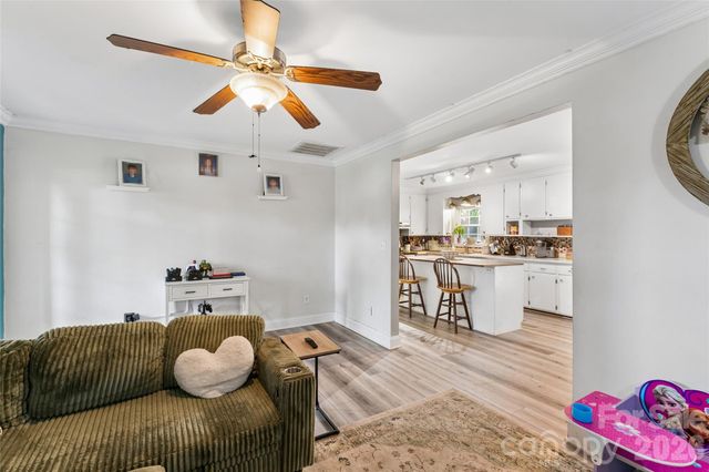 170 Scotts Creek Road, Statesville, NC 28625
