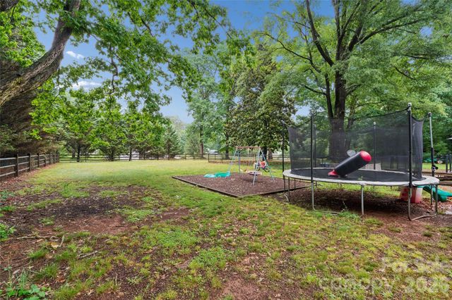 170 Scotts Creek Road, Statesville, NC 28625