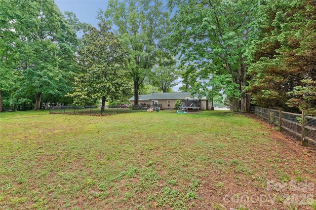 170 Scotts Creek Road, Statesville, NC 28625