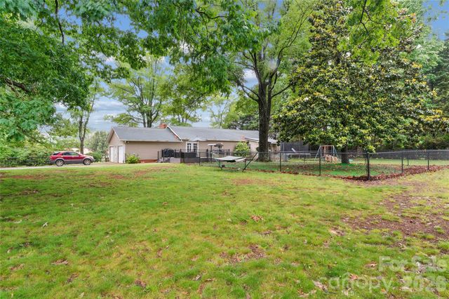 170 Scotts Creek Road, Statesville, NC 28625