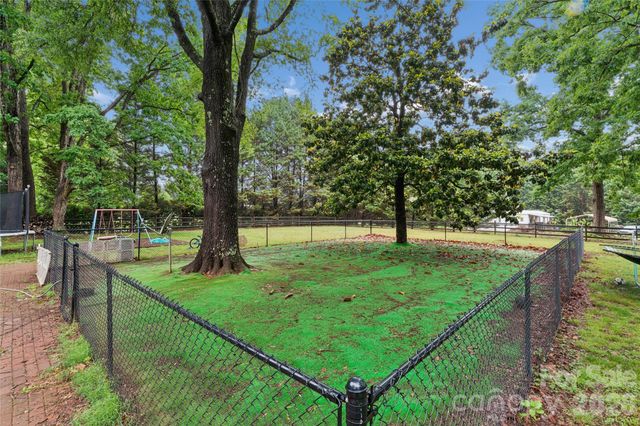 170 Scotts Creek Road, Statesville, NC 28625
