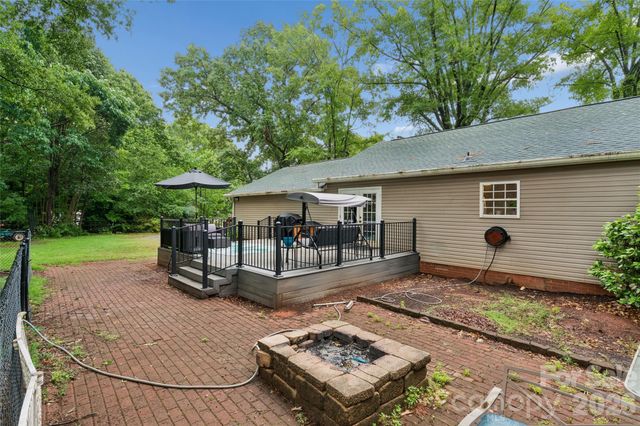170 Scotts Creek Road, Statesville, NC 28625