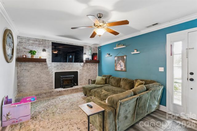170 Scotts Creek Road, Statesville, NC 28625