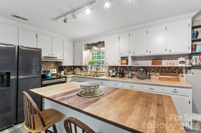 170 Scotts Creek Road, Statesville, NC 28625