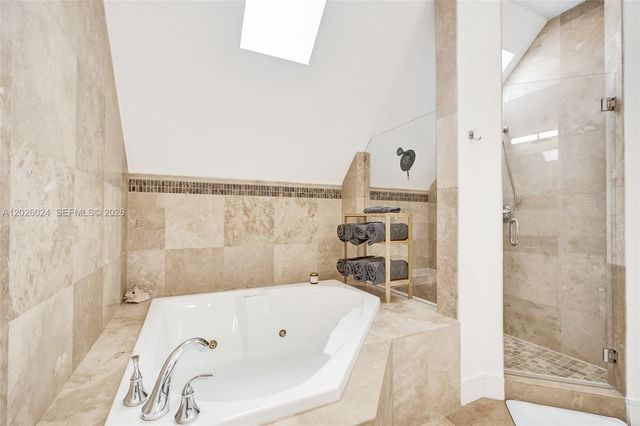 1112 NE 17th Way, Fort Lauderdale, FL 33304