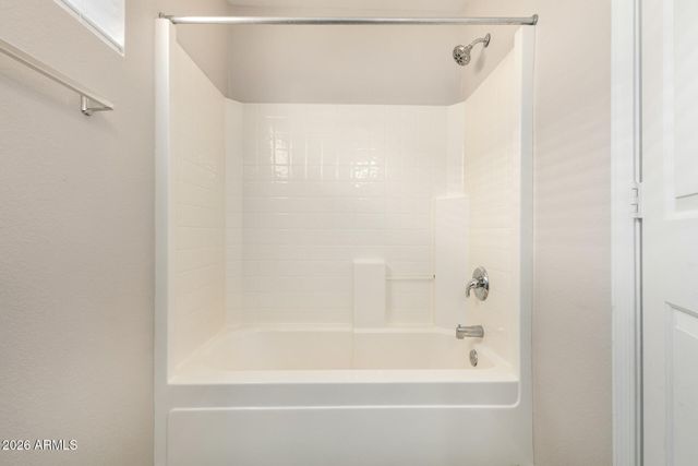 3136 E DESERT Lane, Gilbert, AZ 85234