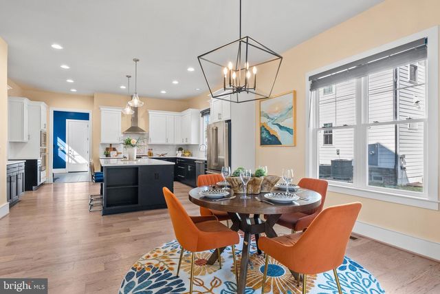 8633 FORT HUNT RD, Alexandria, VA 22308