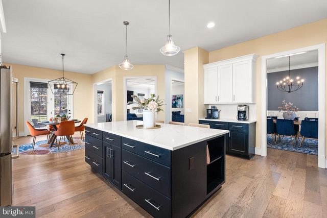 8633 FORT HUNT RD, Alexandria, VA 22308