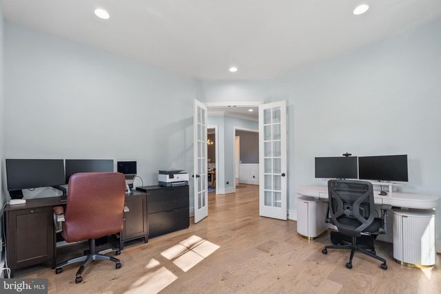 8633 FORT HUNT RD, Alexandria, VA 22308