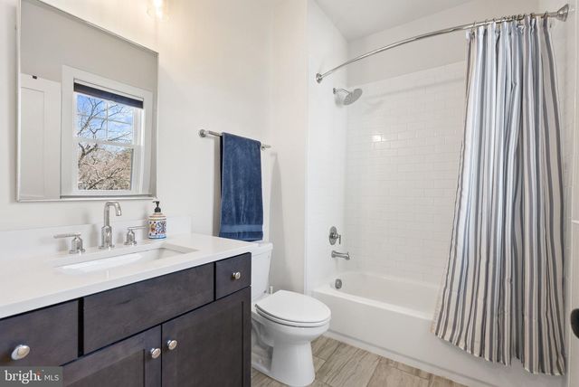 8633 FORT HUNT RD, Alexandria, VA 22308